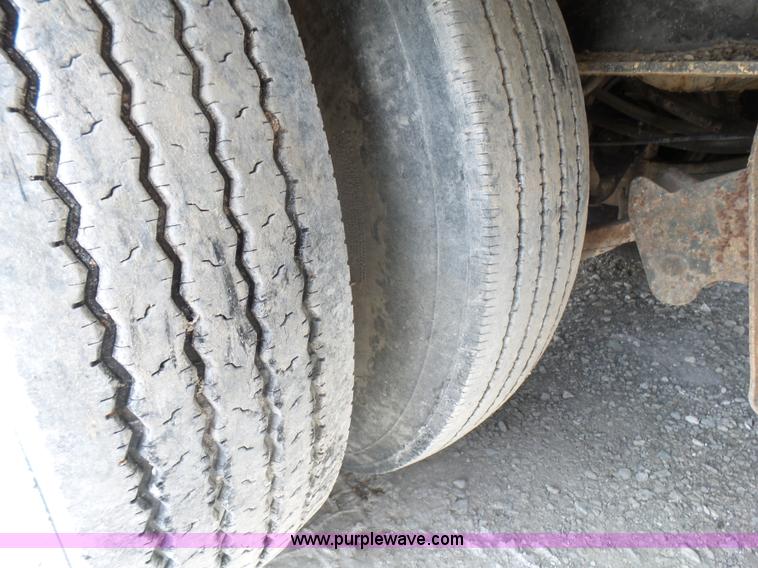 image for item L5405 1988 Muv-All 4860FT drop deck trailer