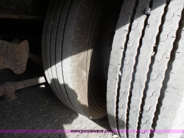 image for item L5405 1988 Muv-All 4860FT drop deck trailer