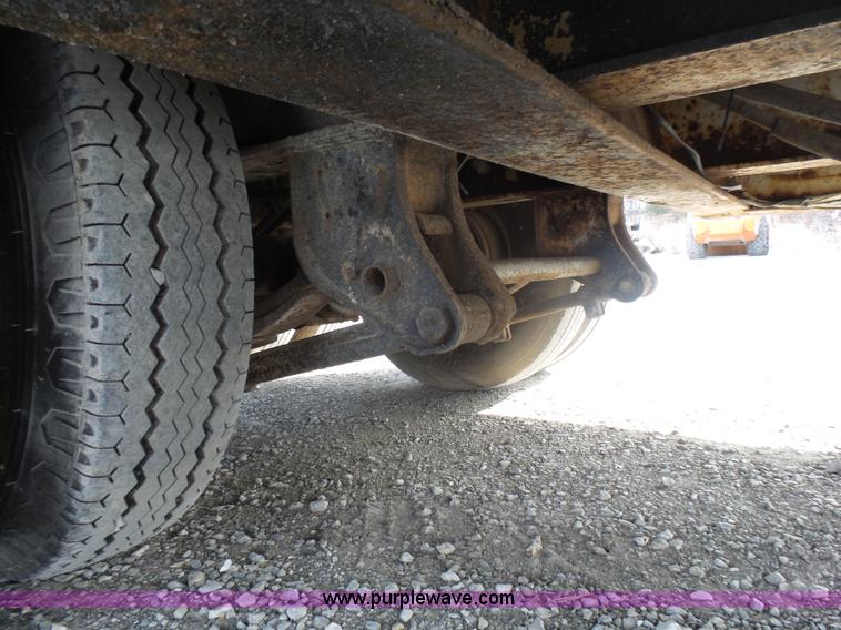 image for item L5405 1988 Muv-All 4860FT drop deck trailer