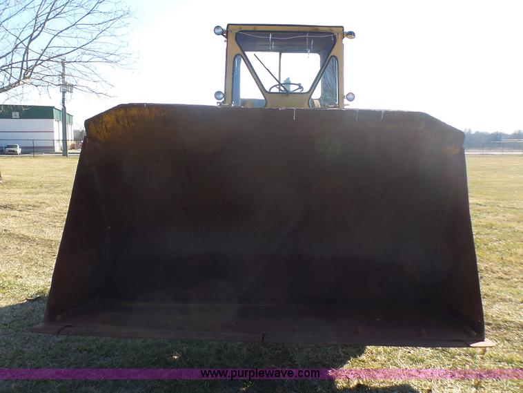 image for item L5412 1969 Caterpillar 950 wheel loader