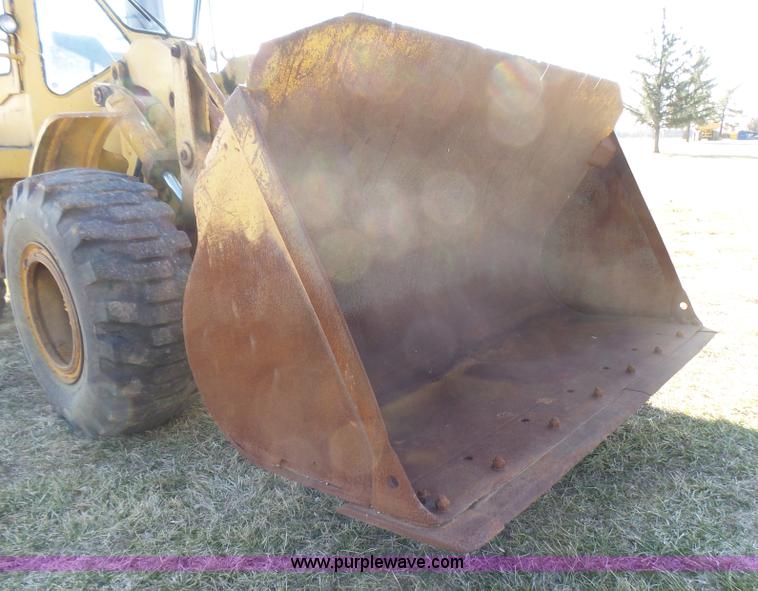 image for item L5412 1969 Caterpillar 950 wheel loader