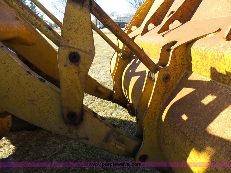 image for item L5412 1969 Caterpillar 950 wheel loader