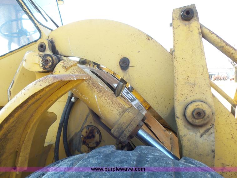 image for item L5412 1969 Caterpillar 950 wheel loader