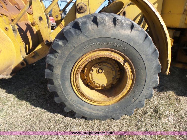 image for item L5412 1969 Caterpillar 950 wheel loader