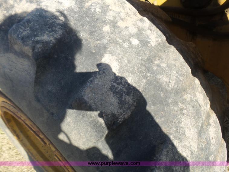 image for item L5412 1969 Caterpillar 950 wheel loader