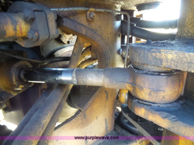 image for item L5412 1969 Caterpillar 950 wheel loader