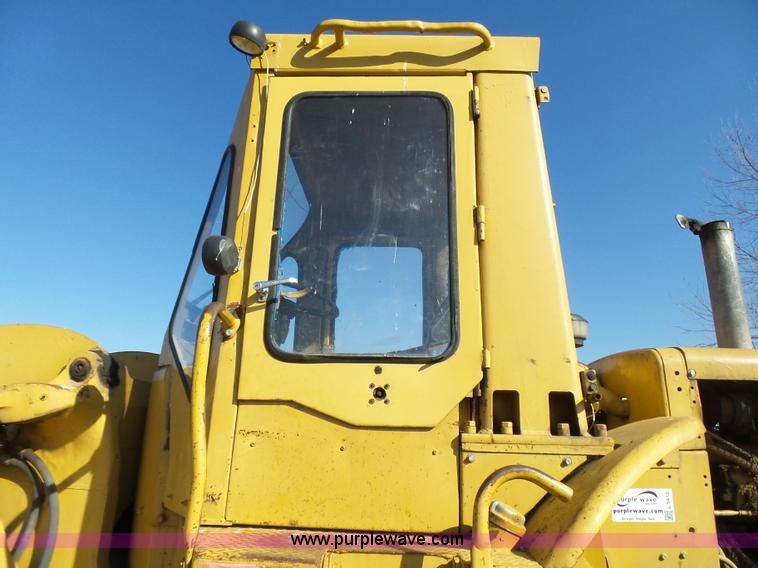 image for item L5412 1969 Caterpillar 950 wheel loader