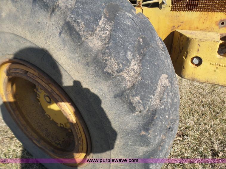 image for item L5412 1969 Caterpillar 950 wheel loader