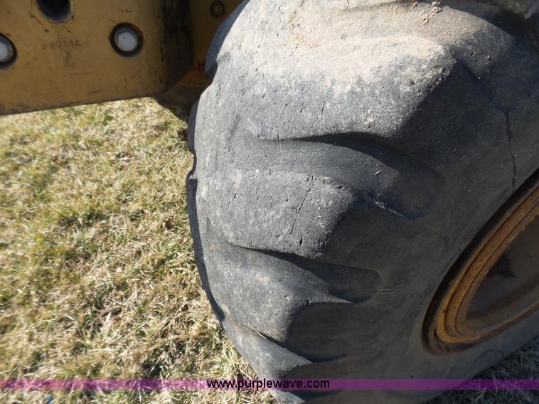 image for item L5412 1969 Caterpillar 950 wheel loader
