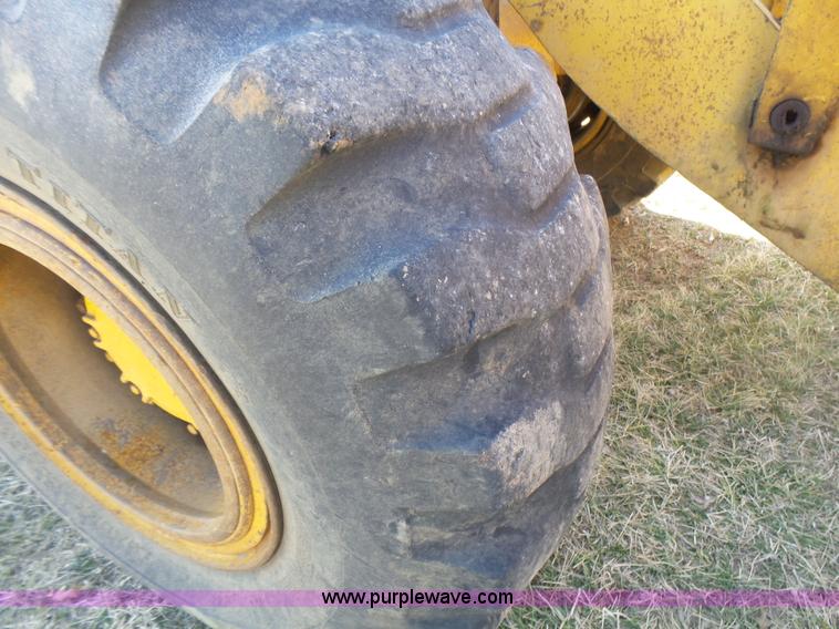 image for item L5412 1969 Caterpillar 950 wheel loader