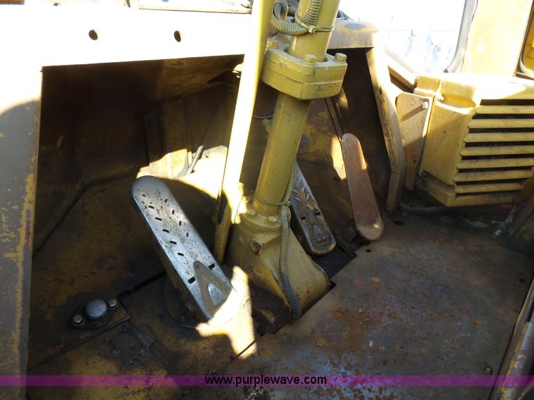image for item L5412 1969 Caterpillar 950 wheel loader