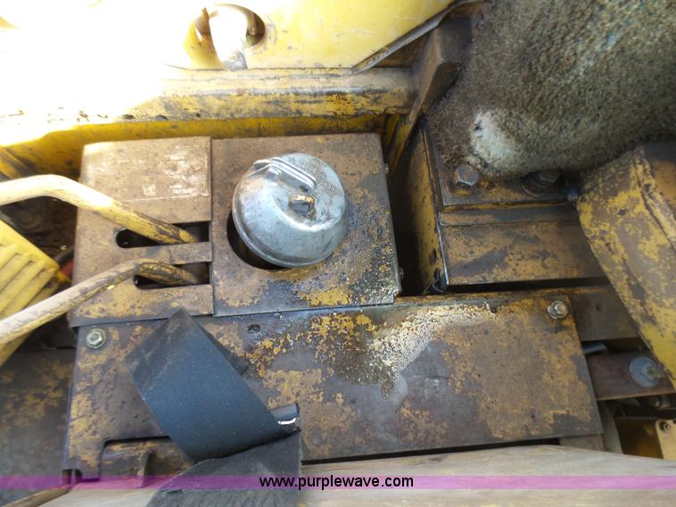 image for item L5412 1969 Caterpillar 950 wheel loader