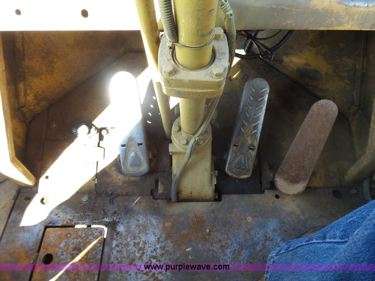 image for item L5412 1969 Caterpillar 950 wheel loader