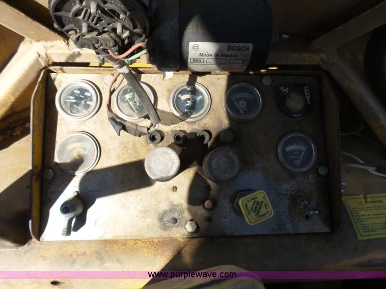 image for item L5412 1969 Caterpillar 950 wheel loader