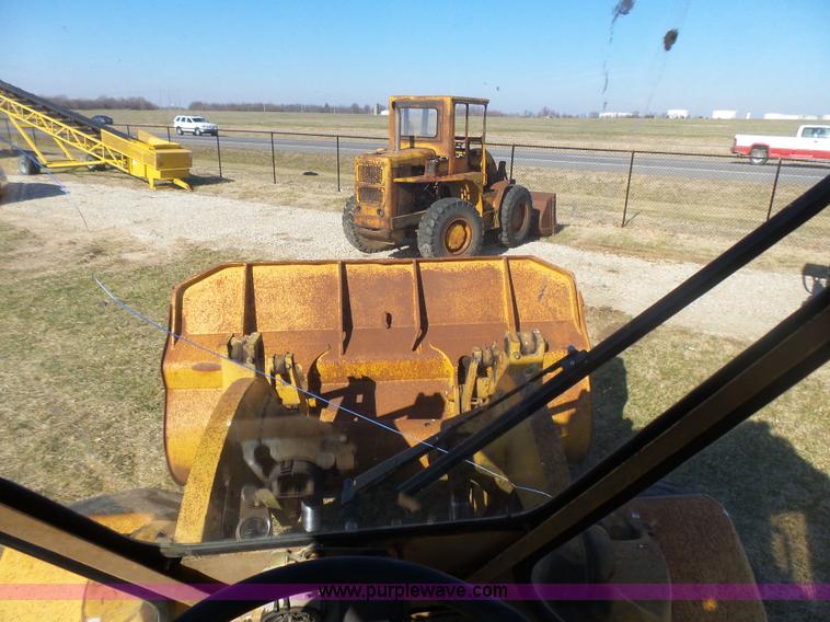 image for item L5412 1969 Caterpillar 950 wheel loader