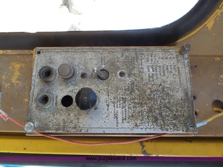 image for item L5412 1969 Caterpillar 950 wheel loader