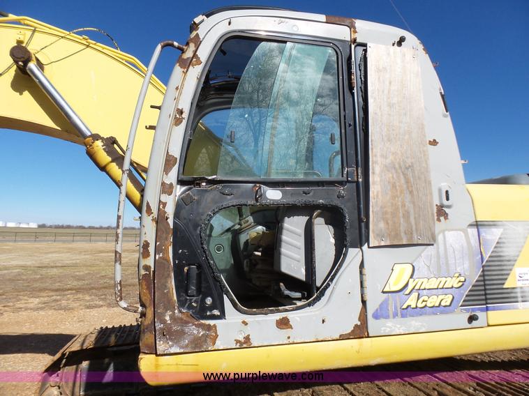 image for item L5413 2002 Kobelco SK210LC excavator