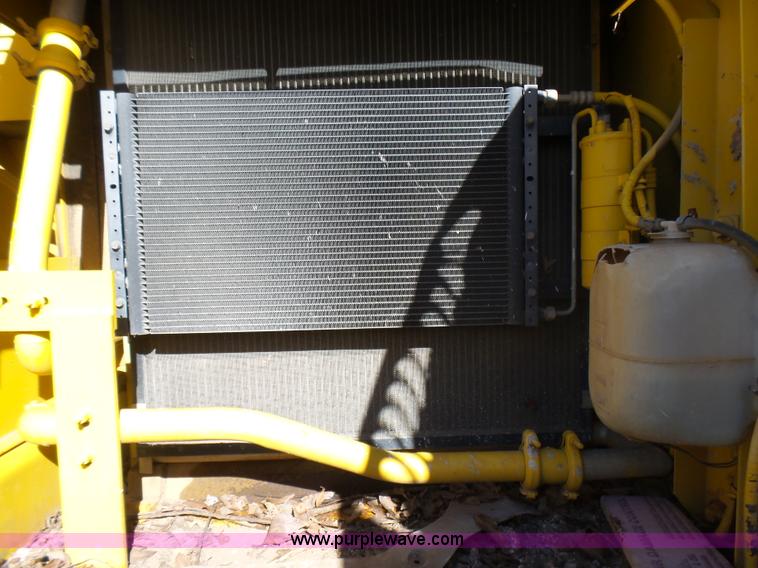 image for item L5413 2002 Kobelco SK210LC excavator