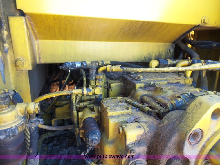 image for item L5413 2002 Kobelco SK210LC excavator