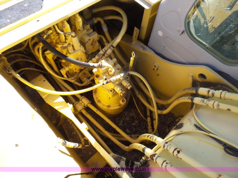 image for item L5413 2002 Kobelco SK210LC excavator