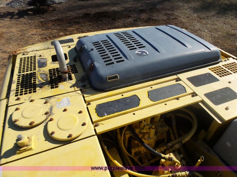 image for item L5413 2002 Kobelco SK210LC excavator