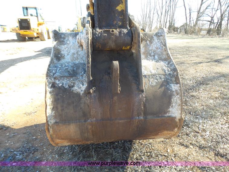 image for item L5413 2002 Kobelco SK210LC excavator