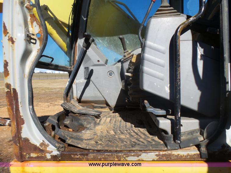 image for item L5413 2002 Kobelco SK210LC excavator