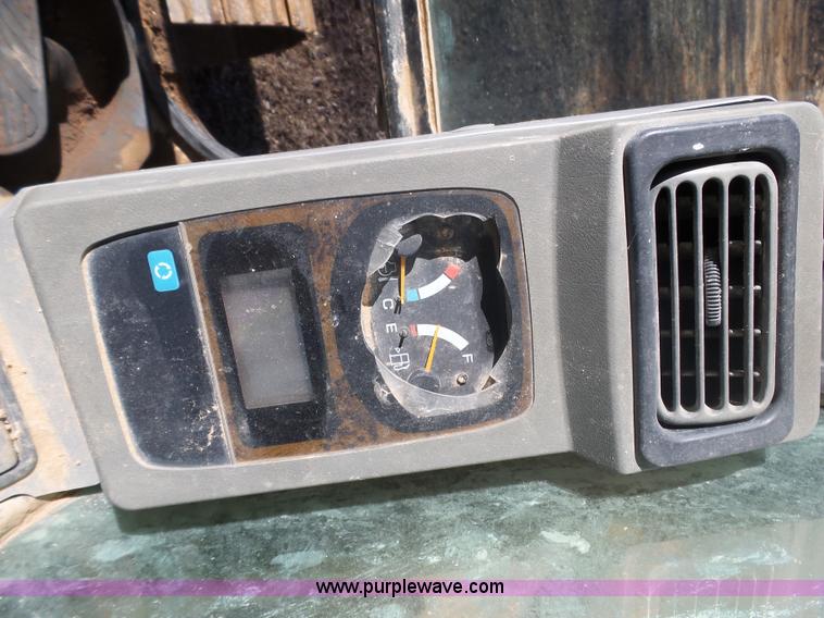 image for item L5413 2002 Kobelco SK210LC excavator