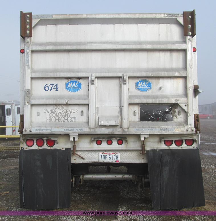 image for item L5525 2004 MAC end dump trailer