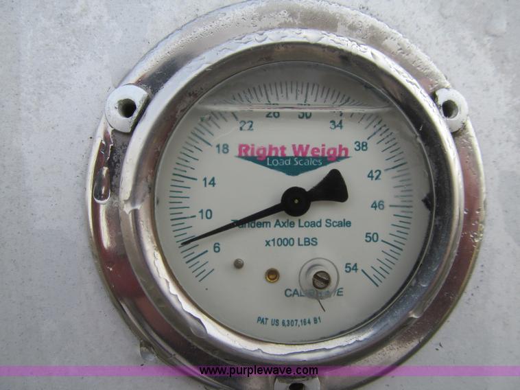 image for item L5525 2004 MAC end dump trailer