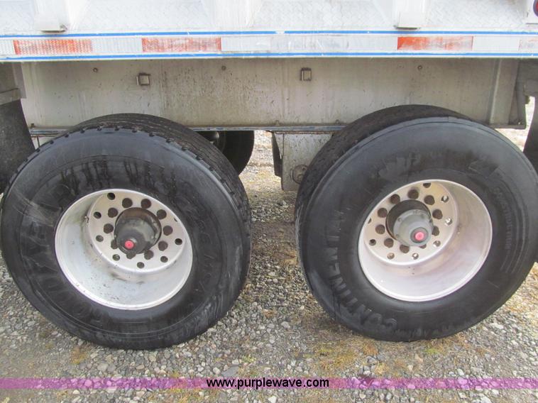 image for item L5525 2004 MAC end dump trailer