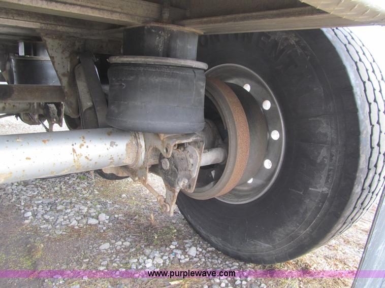 image for item L5525 2004 MAC end dump trailer