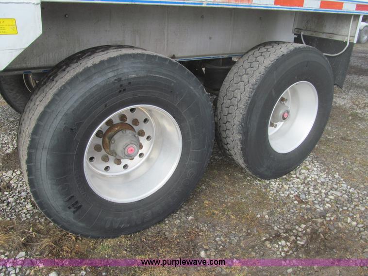 image for item L5525 2004 MAC end dump trailer