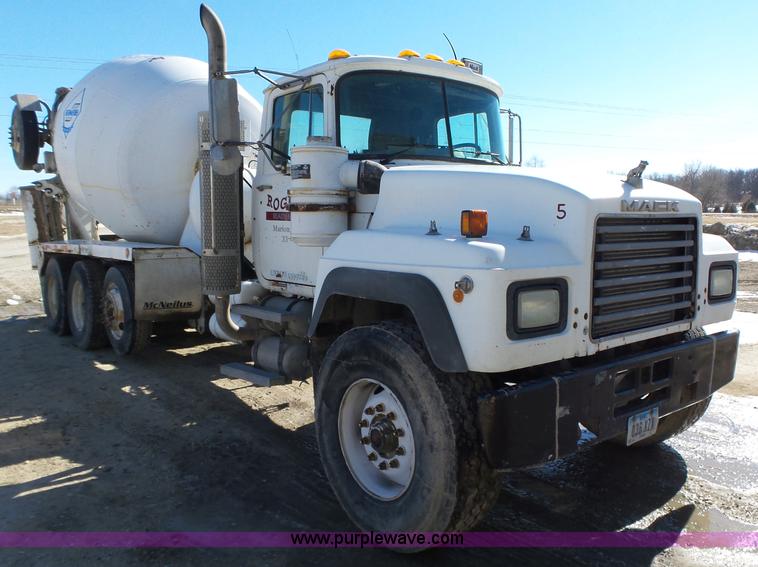image for item L5547 1997 Mack RD690S mixer truck
