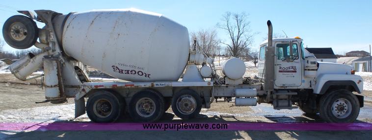 image for item L5547 1997 Mack RD690S mixer truck