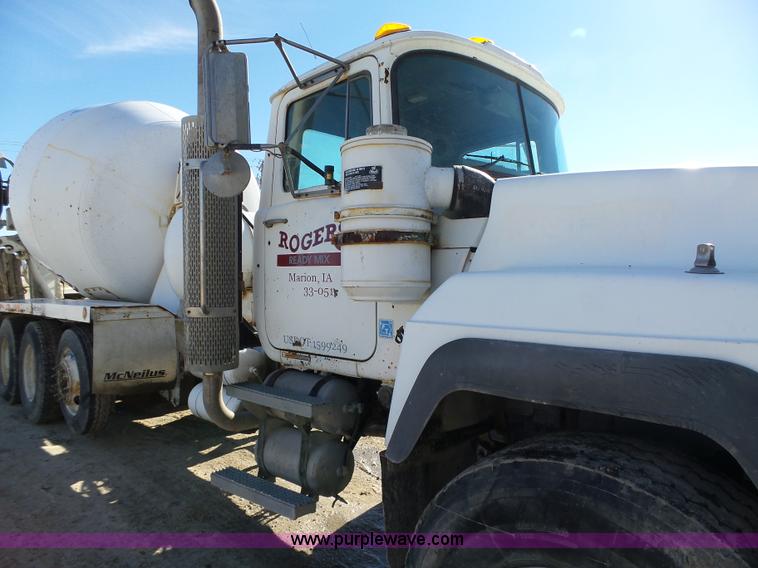 image for item L5547 1997 Mack RD690S mixer truck