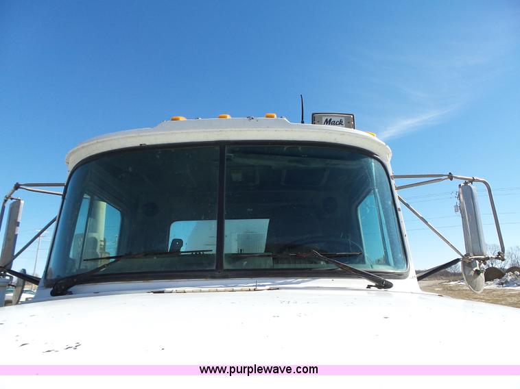 image for item L5547 1997 Mack RD690S mixer truck