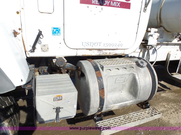 image for item L5547 1997 Mack RD690S mixer truck