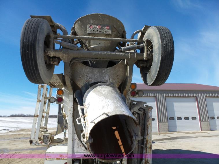 image for item L5547 1997 Mack RD690S mixer truck