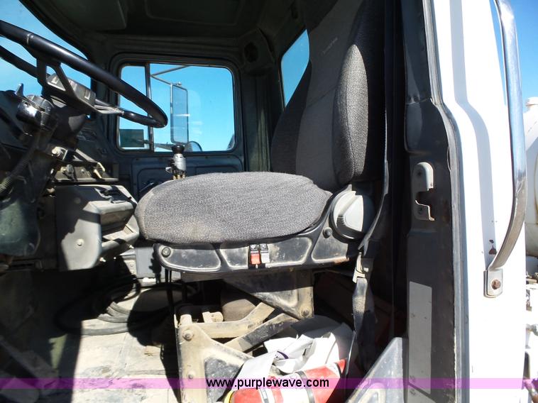 image for item L5547 1997 Mack RD690S mixer truck