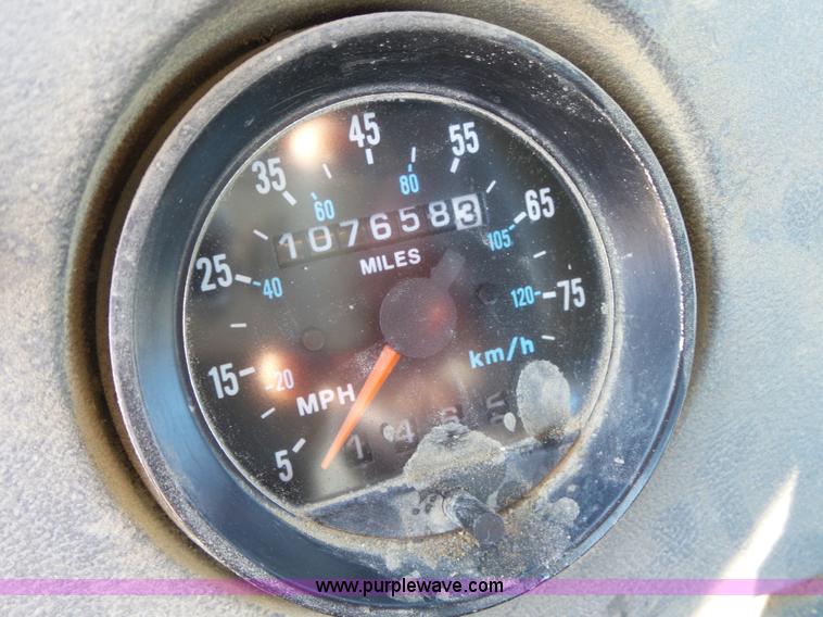 image for item L5547 1997 Mack RD690S mixer truck