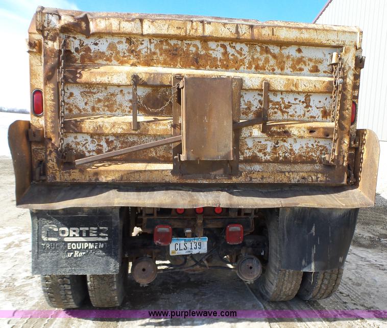 image for item L5556 1988 International F2554 dump truck