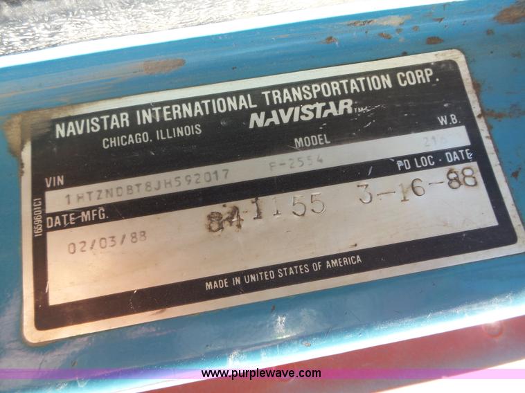 image for item L5556 1988 International F2554 dump truck