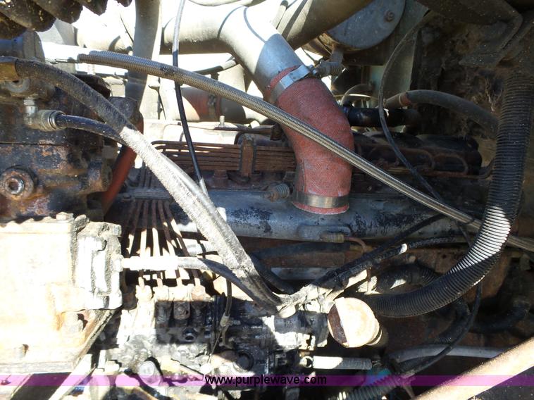 image for item L5556 1988 International F2554 dump truck