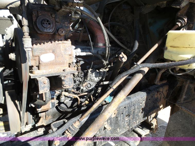 image for item L5556 1988 International F2554 dump truck