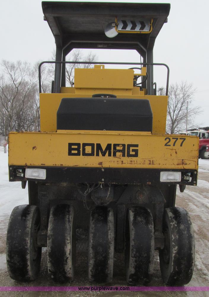 image for item L5565 Bomag BW12R pneumatic roller
