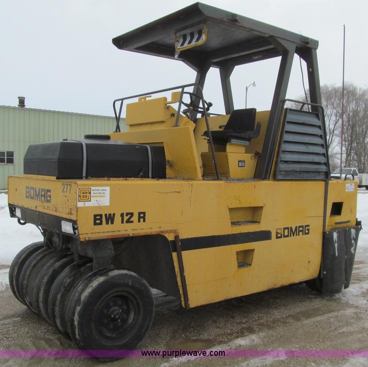image for item L5565 Bomag BW12R pneumatic roller