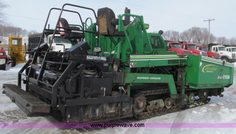 image for item L5567 1996 Barber Greene BG225B paver