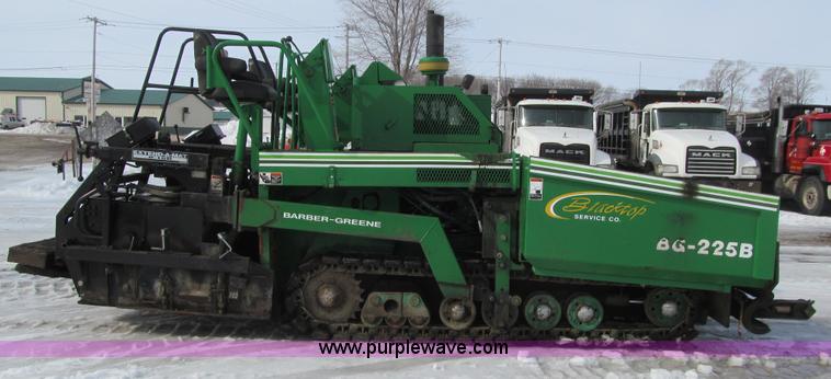 image for item L5567 1996 Barber Greene BG225B paver