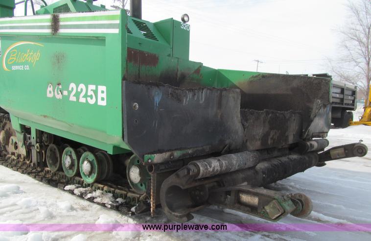 image for item L5567 1996 Barber Greene BG225B paver